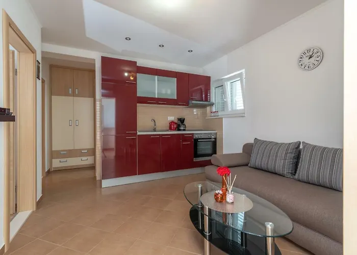 Apartamento Nives *