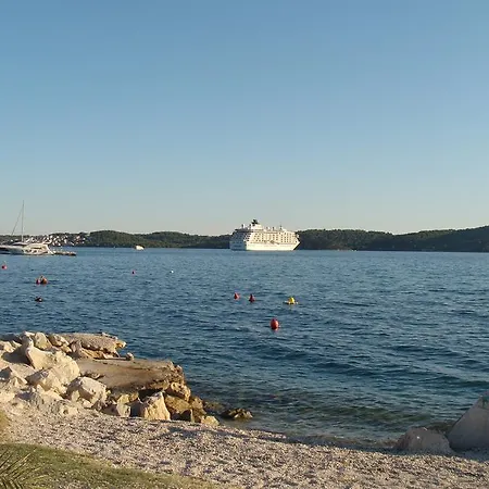 Apartment Nives Trogir