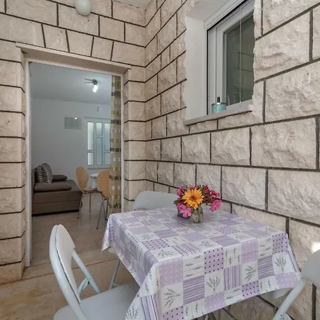 Nives Apartment Trogir