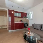 Apartament Nives *