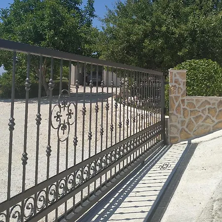 Nives Apartmán Trogir