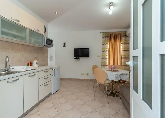 Nives Apartmán Trogir