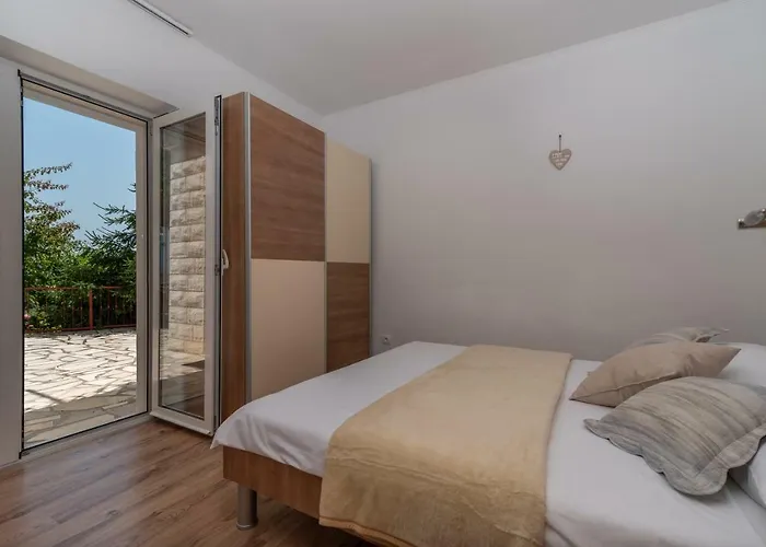 Nives Apartmán Trogir